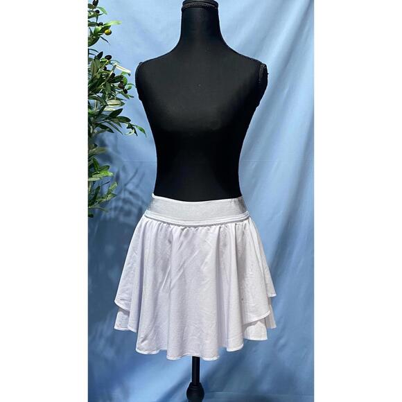 lululemon athletica Pants - Lululemon Court Rival High Rise Skort Skirt Powder Blue 6